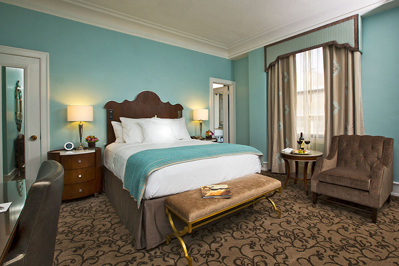 Peabody Hotel Queen Bedroom